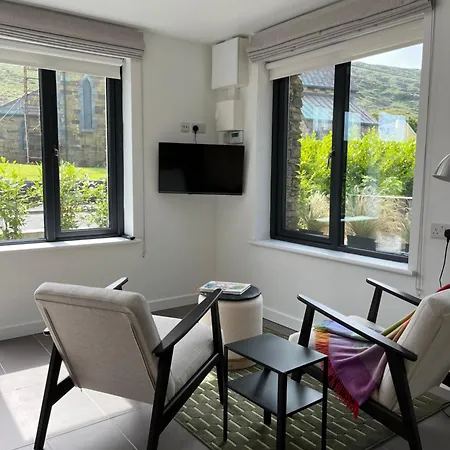 Cille Apartments, Village *