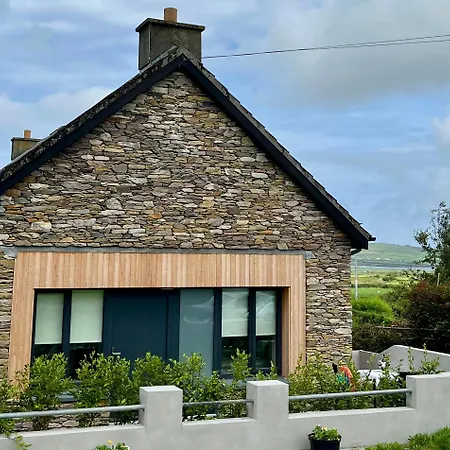 Cille Apartments, Village Ballyferriter