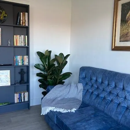 Cille Apartments, Village Ballyferriter