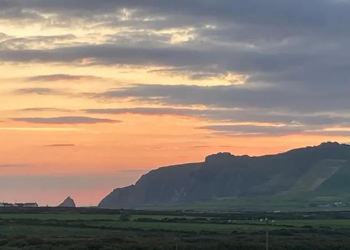 Daire Cille Apartments, Village *